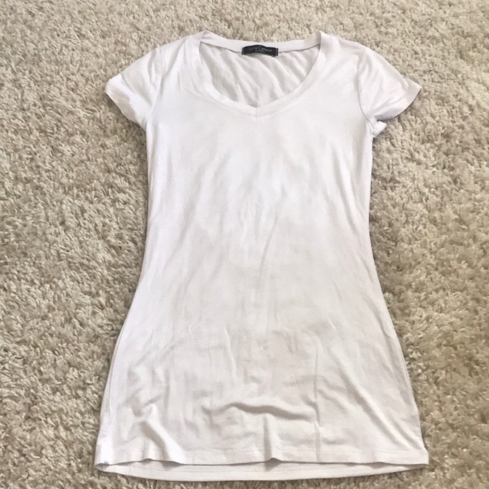 BNWOT White V Neck T